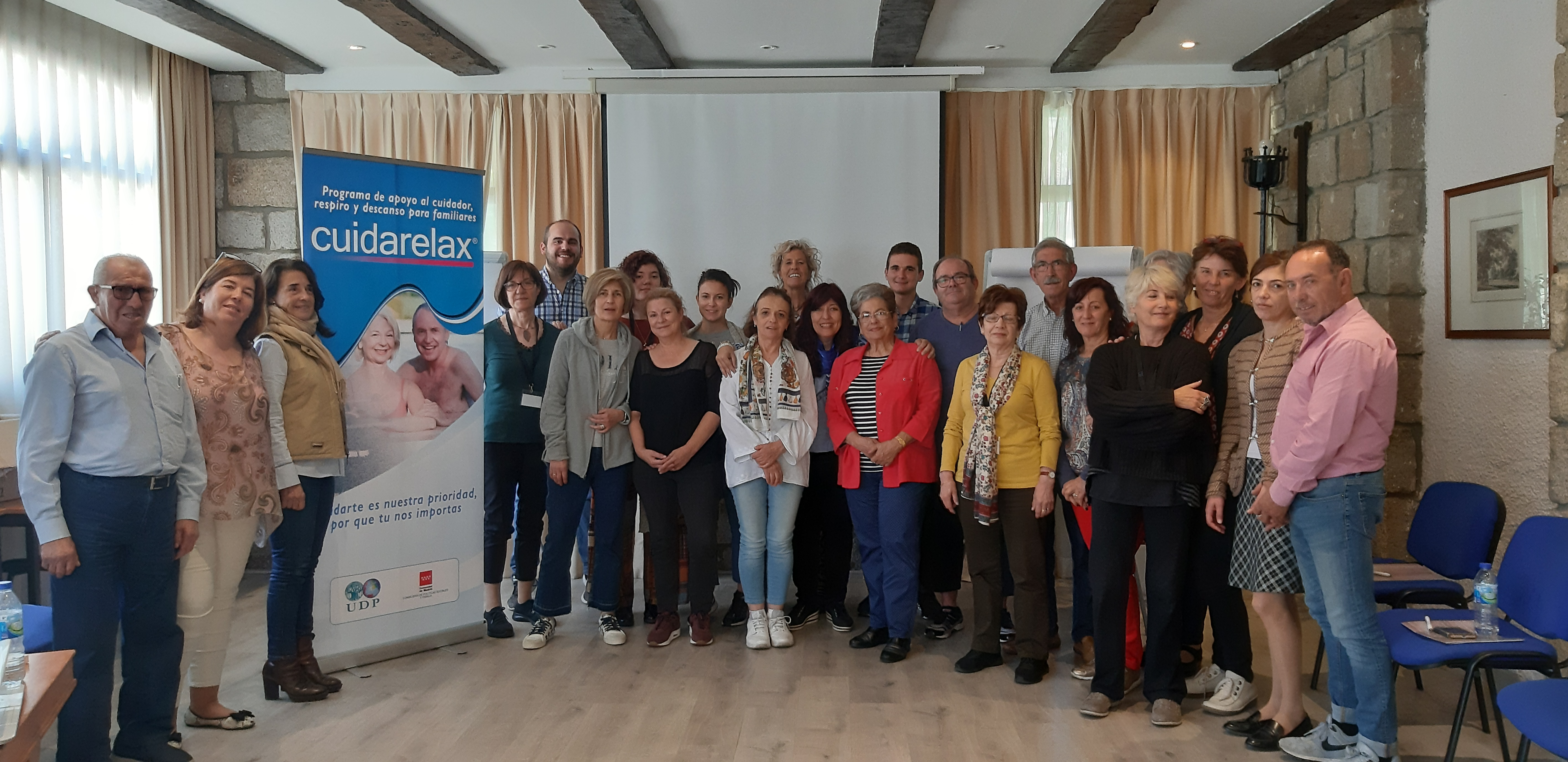 Segundo encuentro de formación y apoyo Cuidarelax Madrid, junto a familiares cuidadores de mayores dependientes