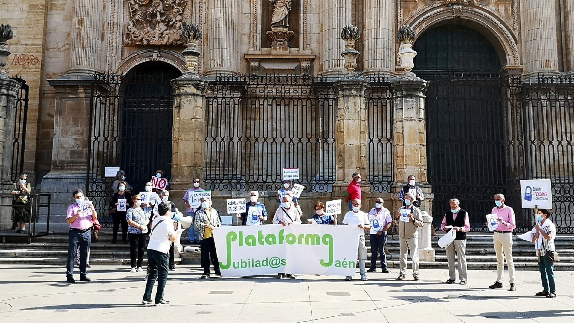 Otro lunes más, la Asociación plataforma jubilados por Jaén, defiende el Blindaje Constitucional de las Pensiones