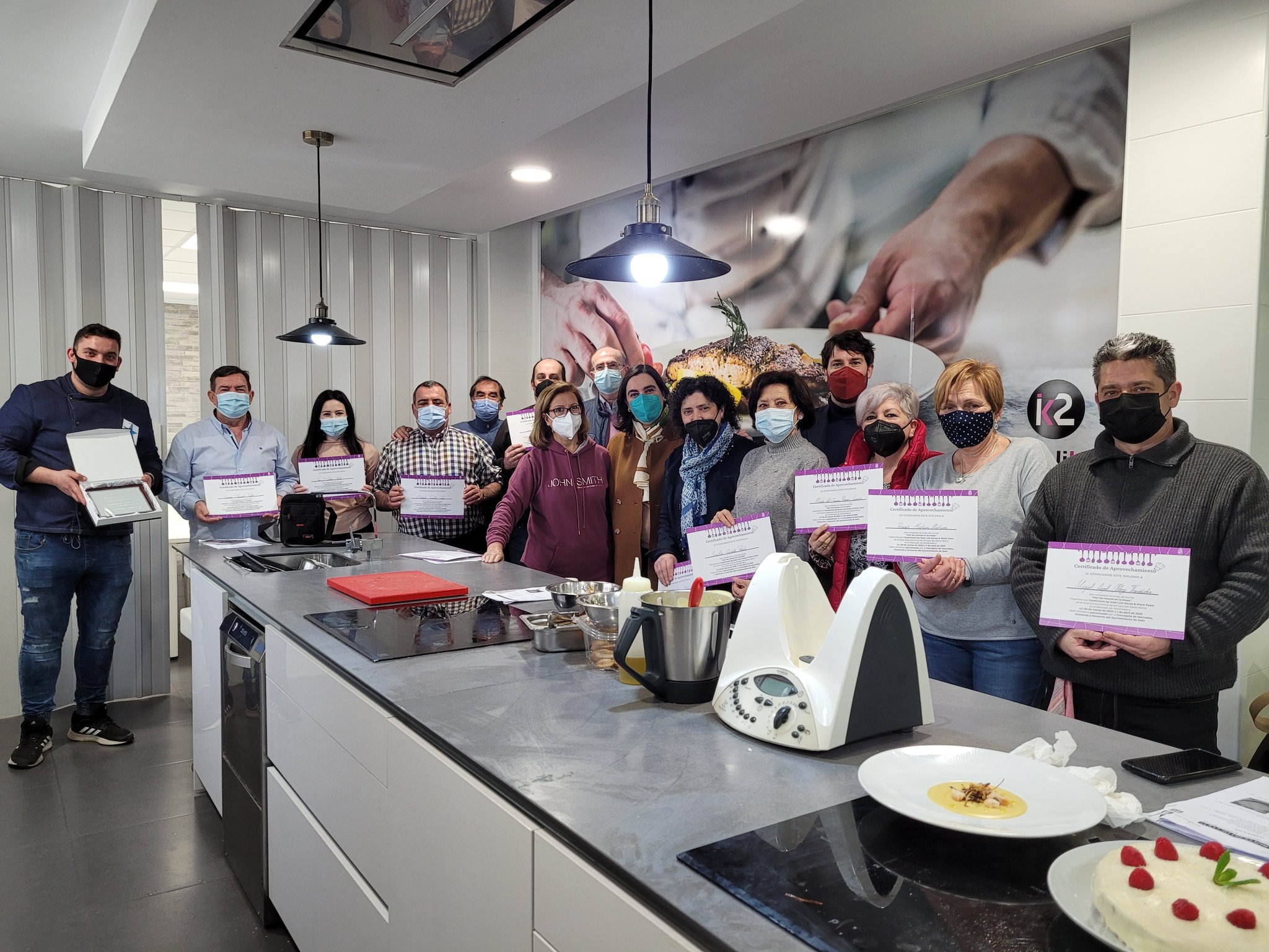 La Asociación Plataforma Jubilados por Jaén recibe formación en nutrición y cocina