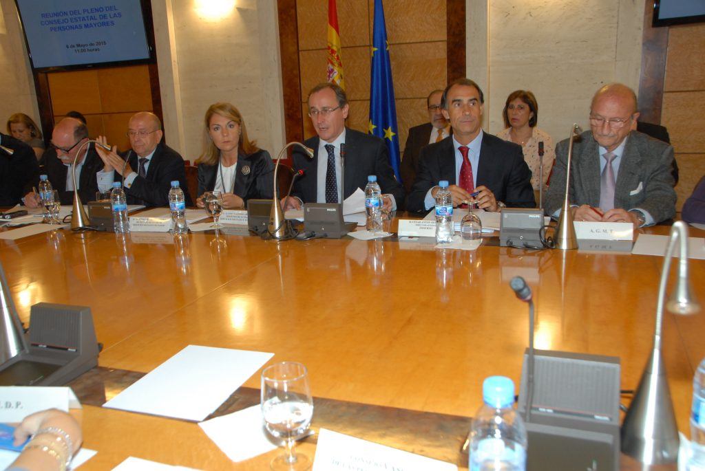 Reunión del Pleno del Consejo Estatal de las Personas Mayores del 6 de mayo de 2015